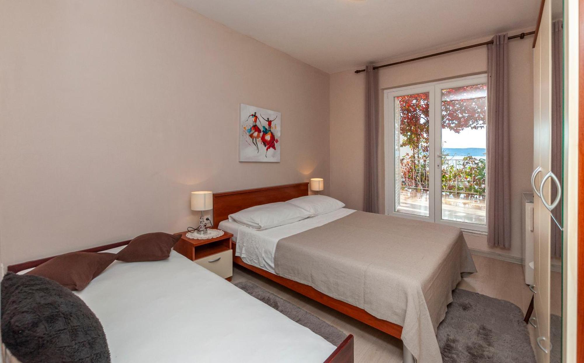 Apartment And Rooms Tatjana 奥米什 外观 照片