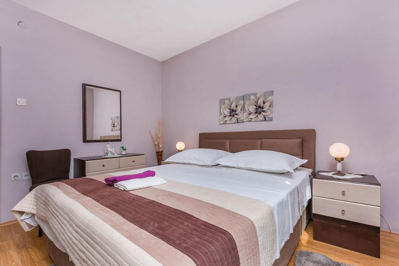 Apartment And Rooms Tatjana 奥米什 外观 照片