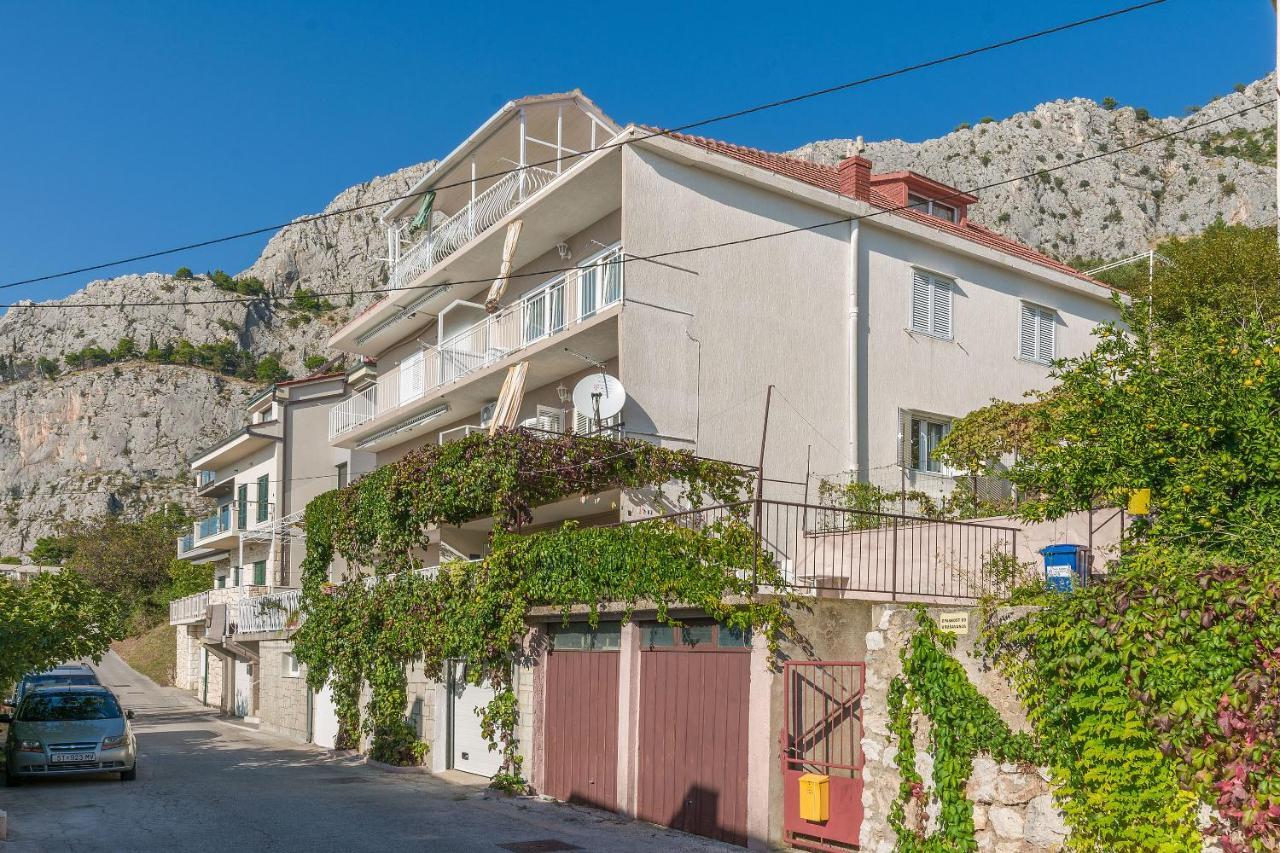 Apartment And Rooms Tatjana 奥米什 外观 照片